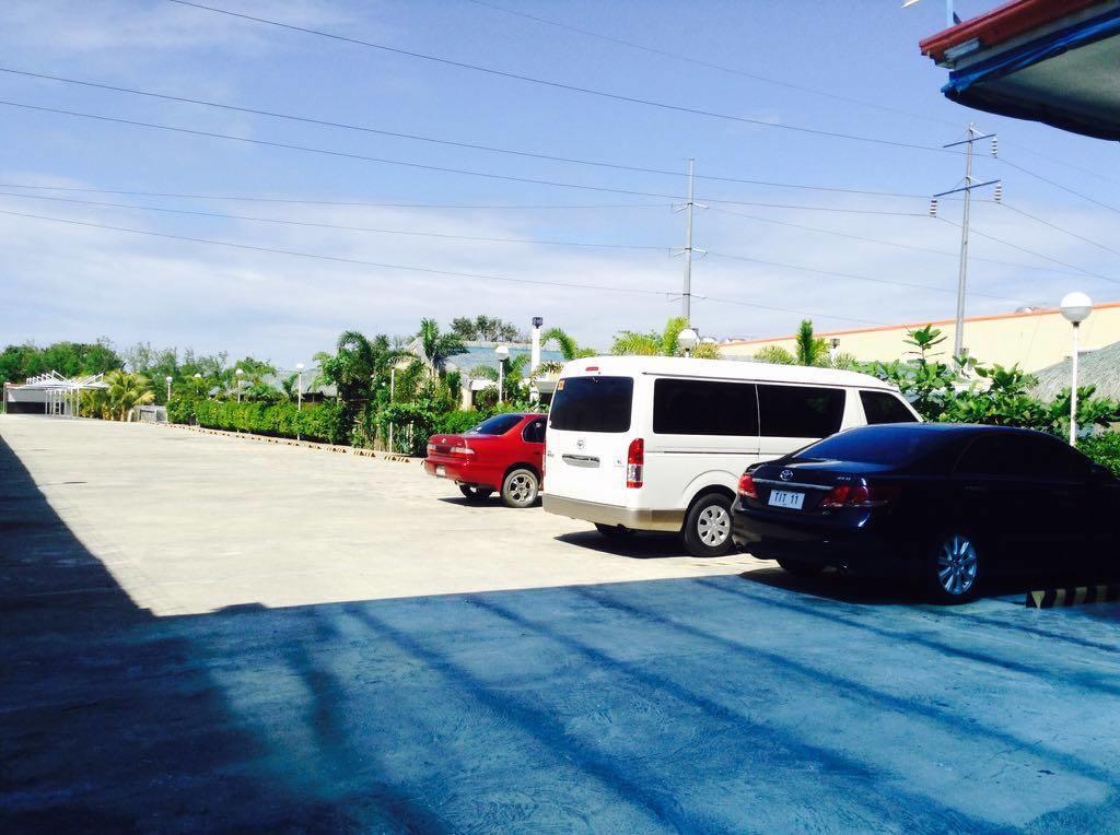Ukl Ever Resort Hotel Laoag Ngoại thất bức ảnh