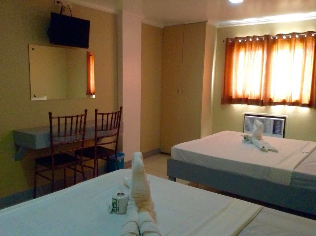 Ukl Ever Resort Hotel Laoag Ngoại thất bức ảnh