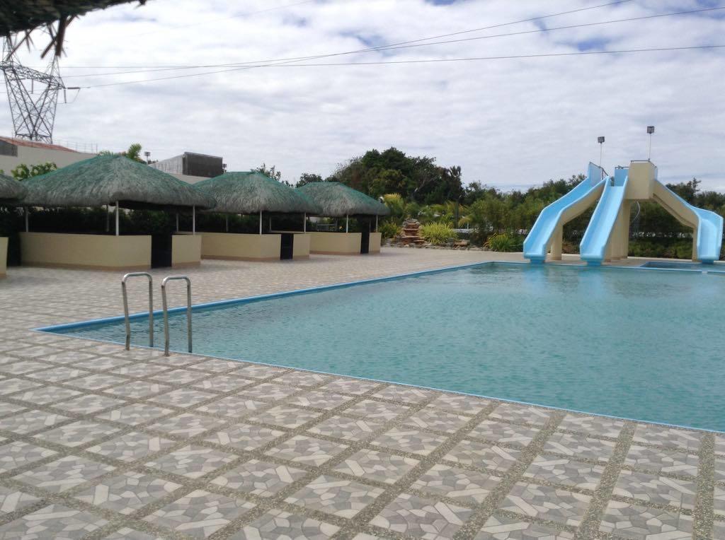 Ukl Ever Resort Hotel Laoag Ngoại thất bức ảnh