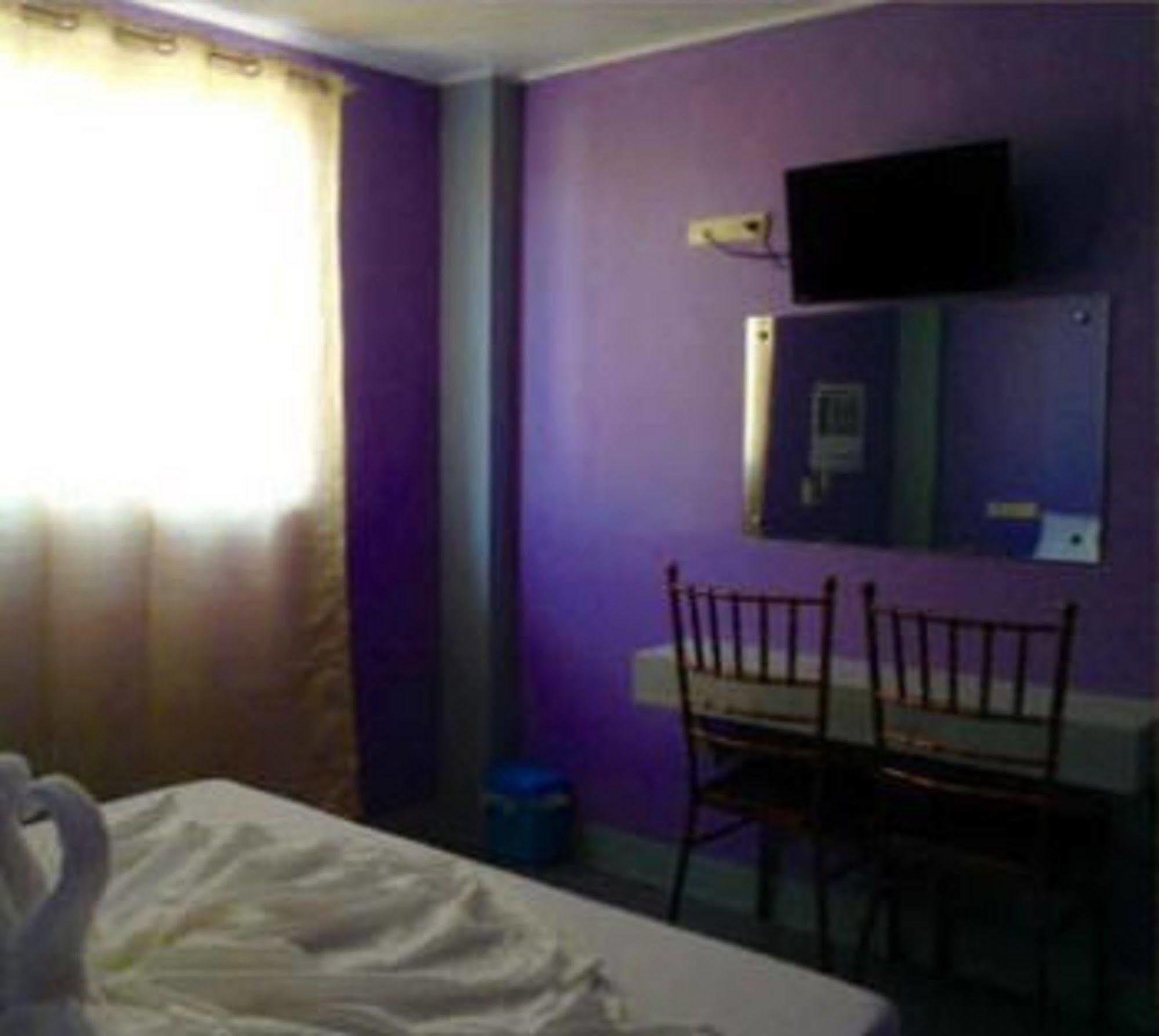 Ukl Ever Resort Hotel Laoag Ngoại thất bức ảnh